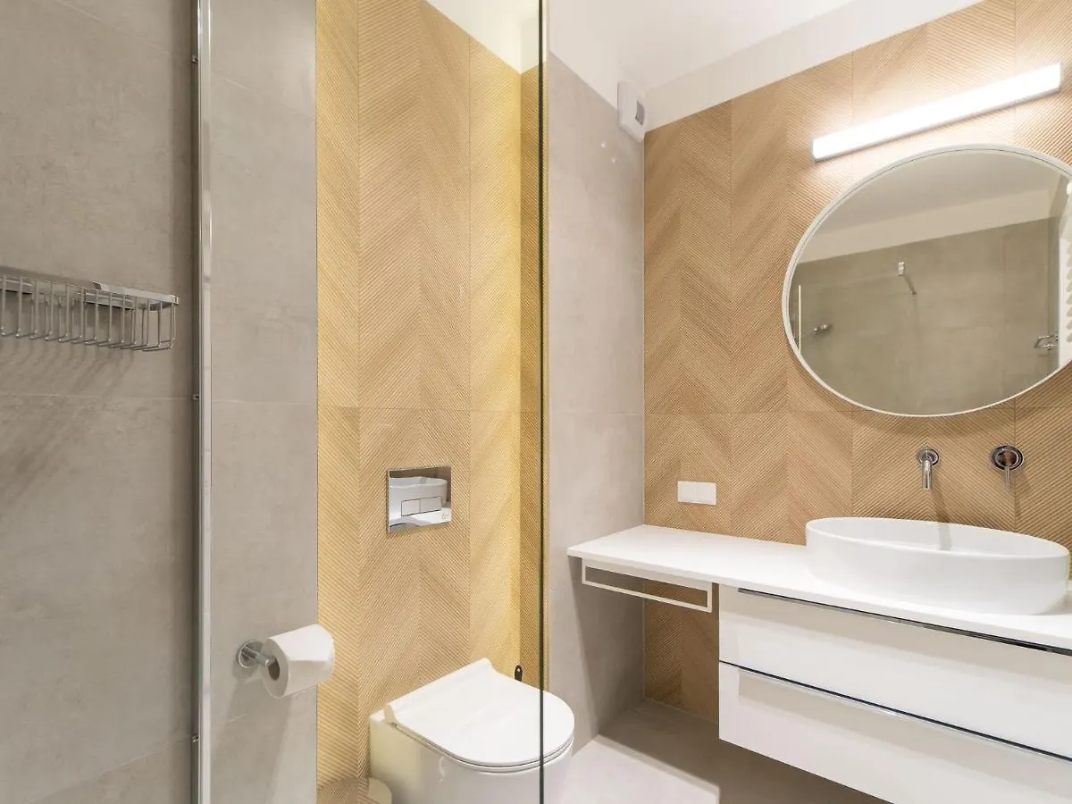 A303 Apartamenty Kasprowicza 20 코워브제크